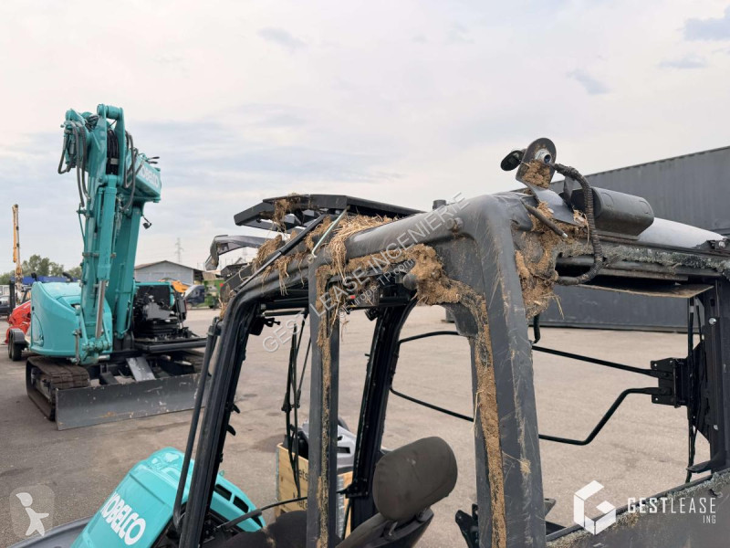 Excavadora Kobelco  SK75SR-7