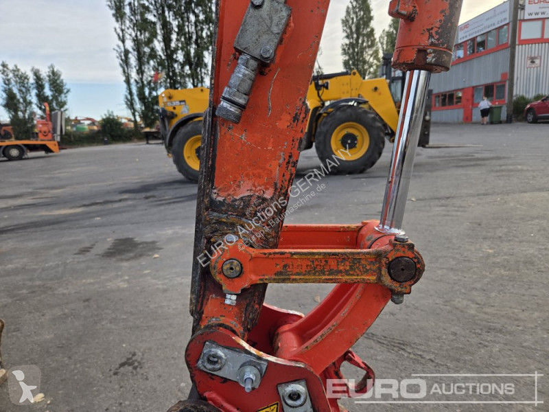 Багер Kubota U25-3EU