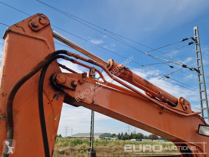 Excavadora Hitachi 2