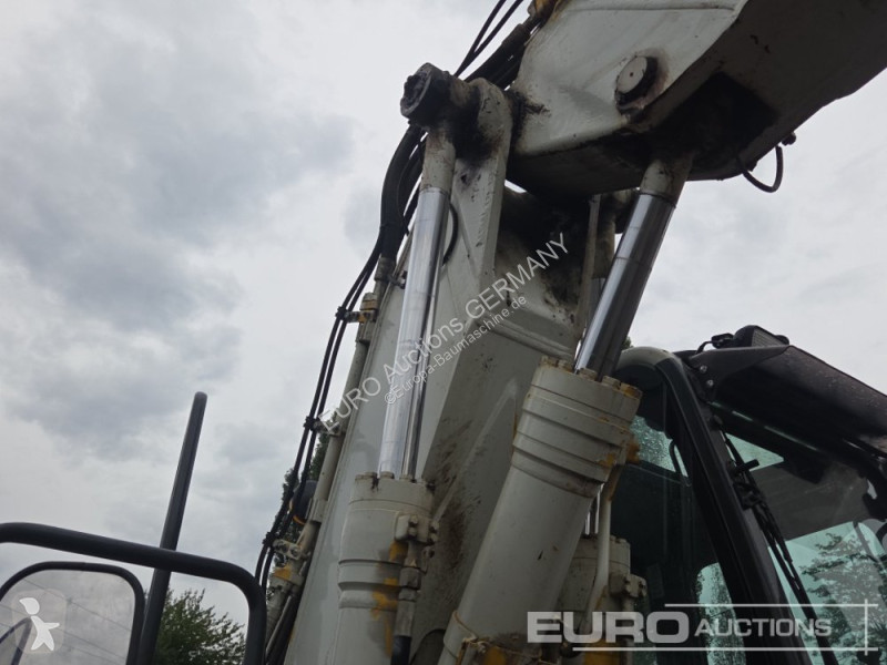 Graafmachine Komatsu PW148-8