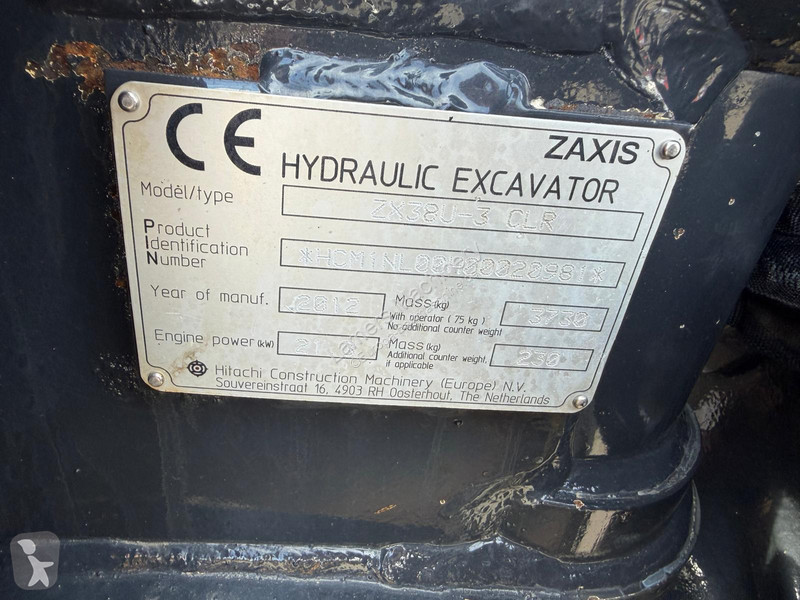 Excavadora Hitachi ZX38U .
