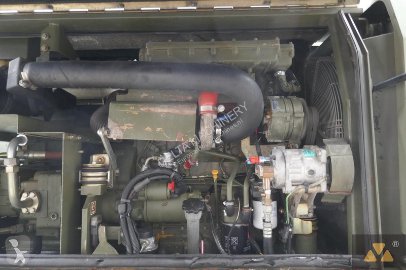 Koparka Caterpillar Ex-army