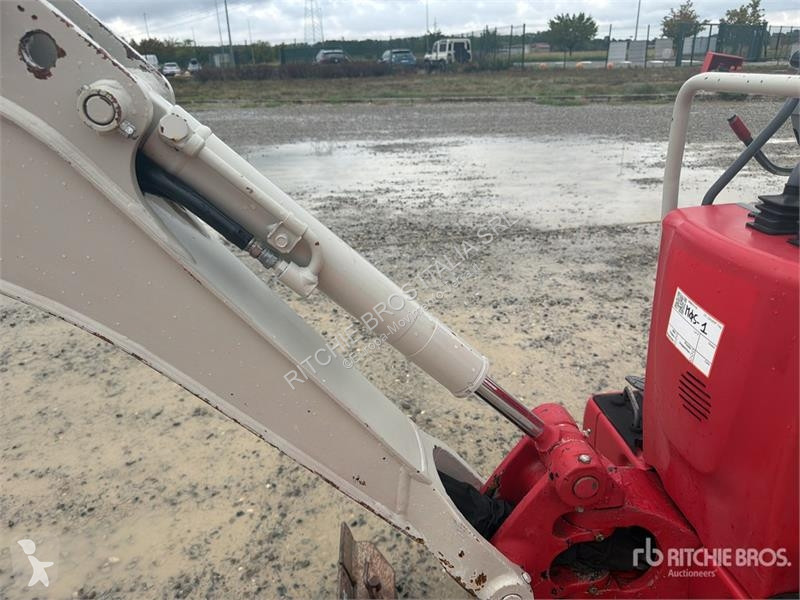 Экскаватор Takeuchi TB210R Mini Excavator