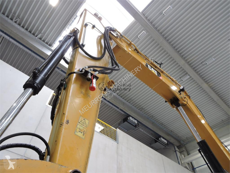 Экскаватор Caterpillar CR Automatic Greasing