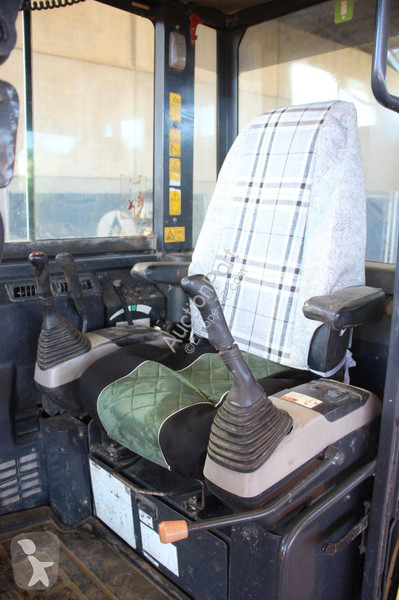 Excavadora Komatsu 7
