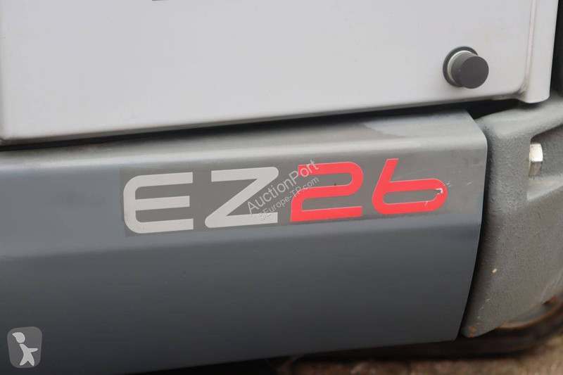 جرافة Neuson EZ26