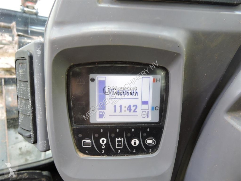 جرافة Kubota KX080-4