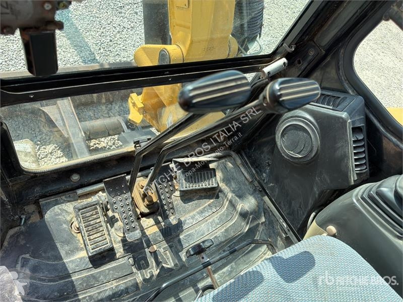 Skovel Caterpillar CR Mini Excavator (Inoperable)