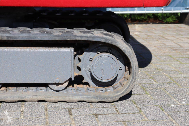 Skovel Takeuchi