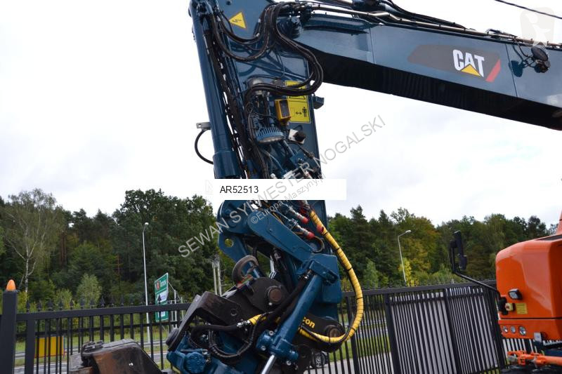 Excavadora Caterpillar M