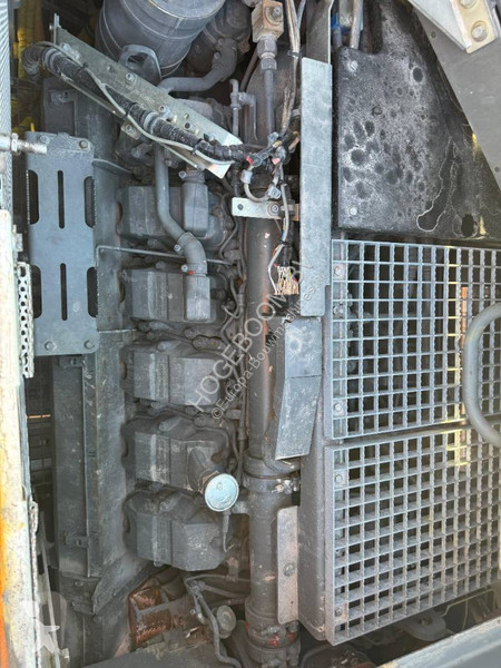 Escavadora Liebherr B