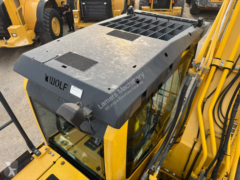 Escavadora Komatsu PC210 LC11