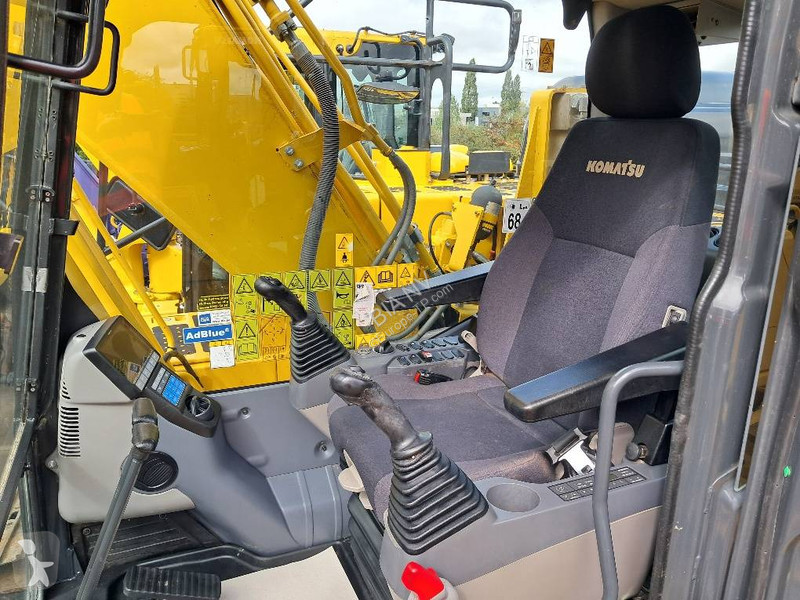 Багер Komatsu LC-11