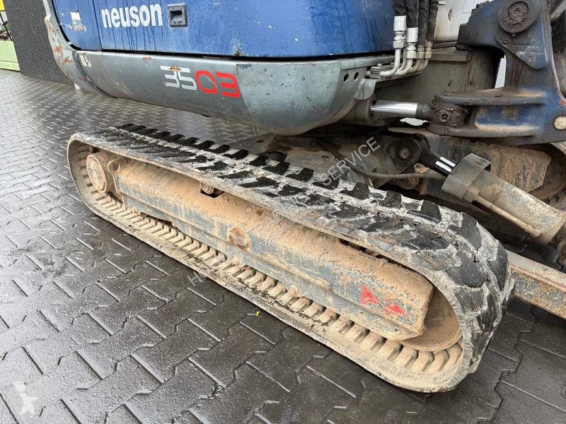 Pelle Neuson 3503RD