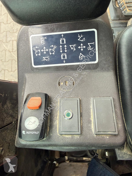 جرافة Kubota KX085-5