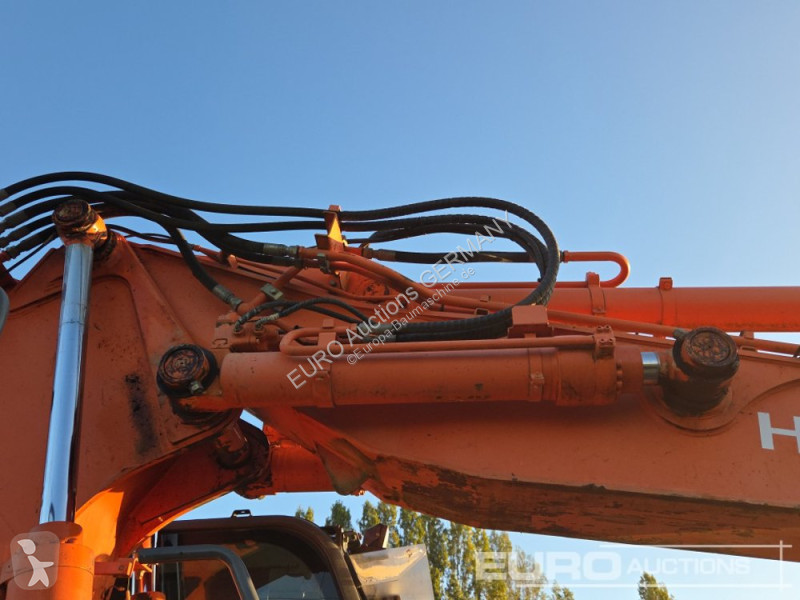 Pelle Hitachi