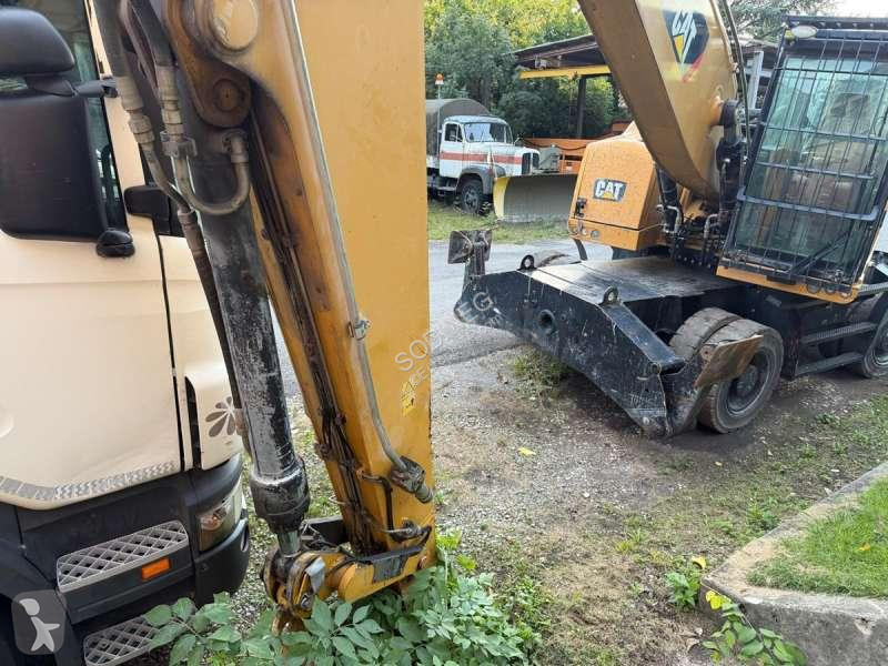 جرافة Caterpillar MH2