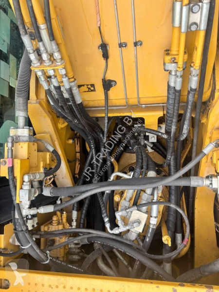Pelle Caterpillar 330 F L N OQ 80