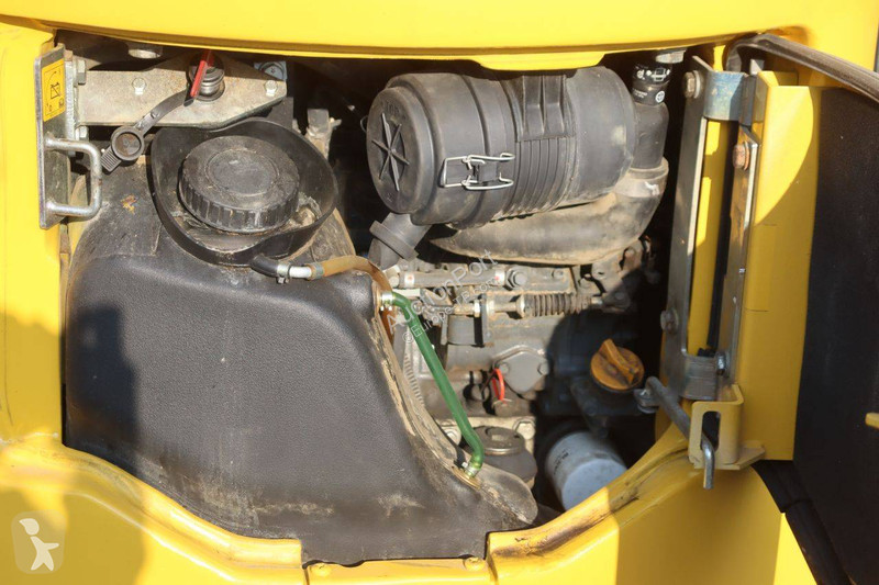 Pelle Komatsu PC14R-3HS