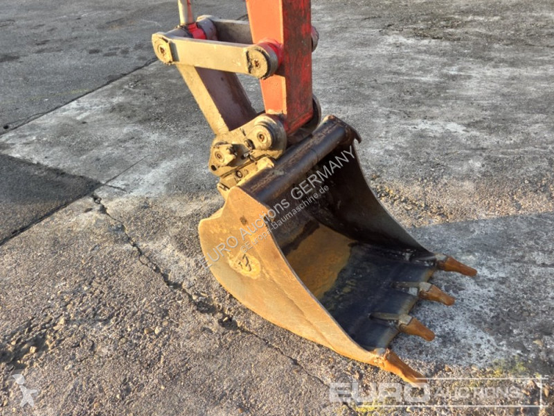جرافة Wacker Neuson 2