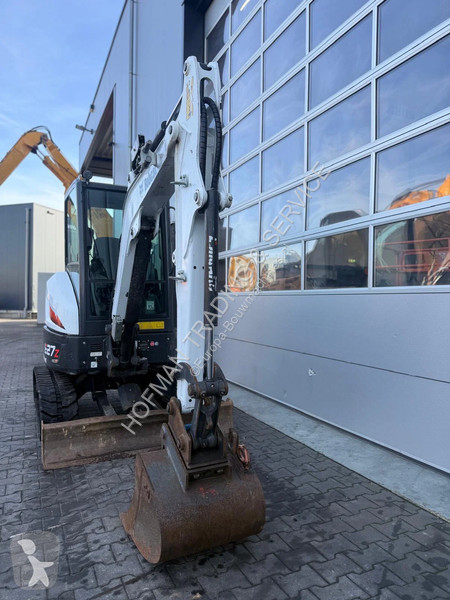 جرافة Bobcat E27z