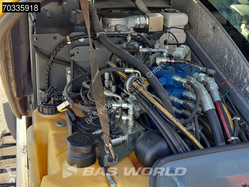 جرافة Wacker Neuson Powertilt
