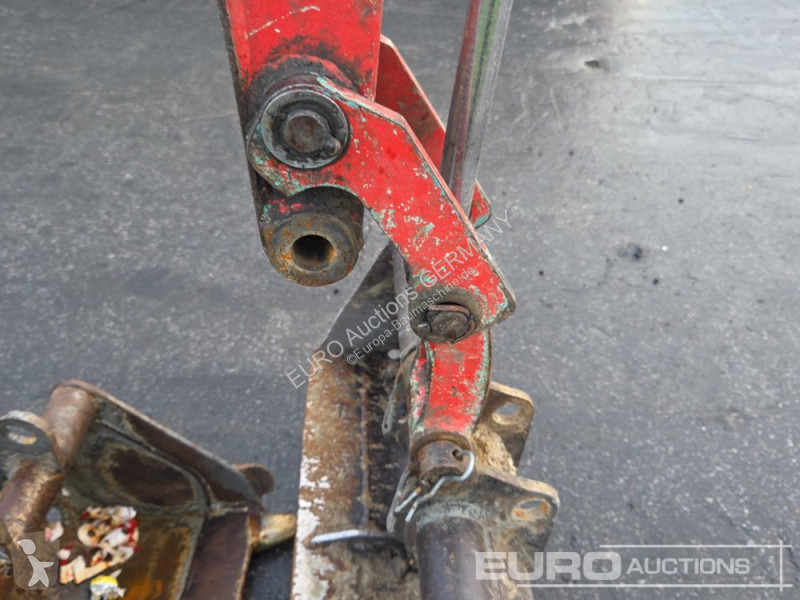 جرافة Yanmar SV08-1A(S)