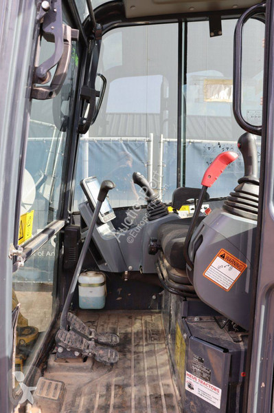 Багер XCMG XE27E