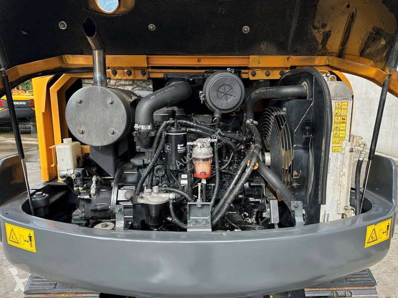 Escavadora Hyundai HX55