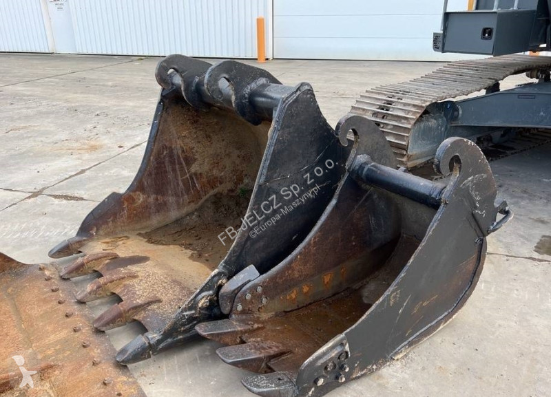 Escavadora Liebherr R922