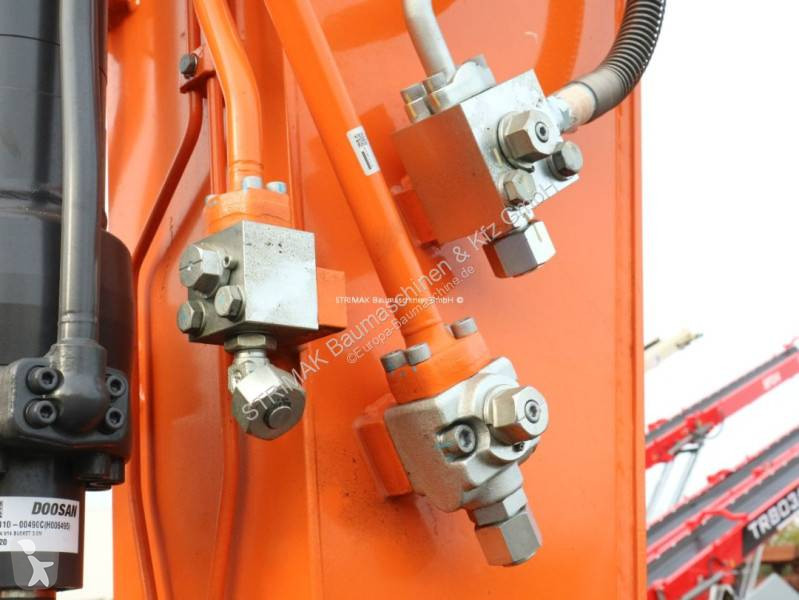 جرافة Doosan DX 140 LC-7