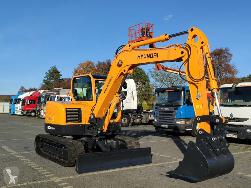 Excavadora Hyundai ROBEX 80CR-9 2013r 8,3 tony