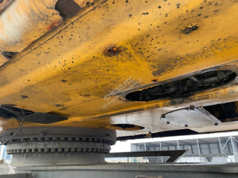 جرافة Liebherr A 944 C HD