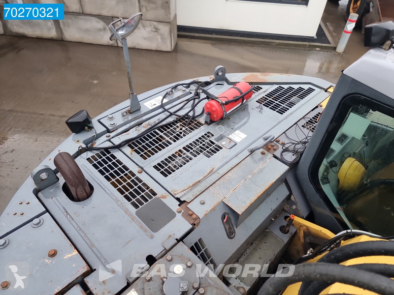 Lopatový nakládač Komatsu PC228 US LC