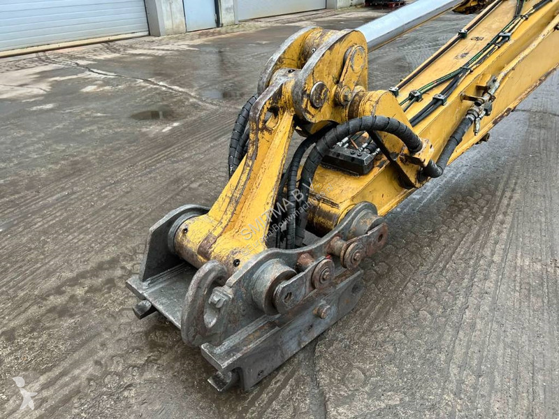 جرافة Caterpillar L UHD - 27m - OilQuick
