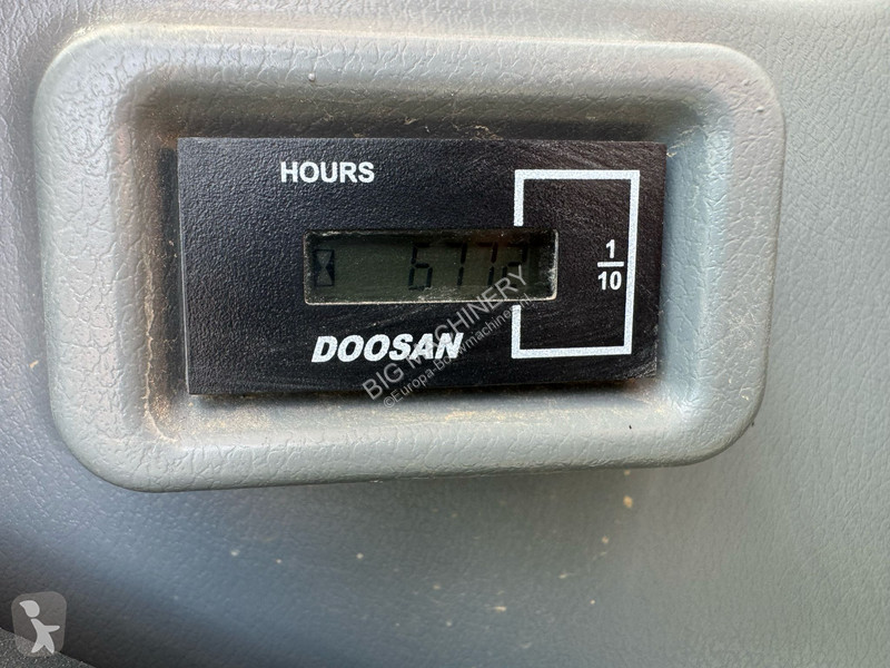 جرافة Doosan -5 - 680 hours