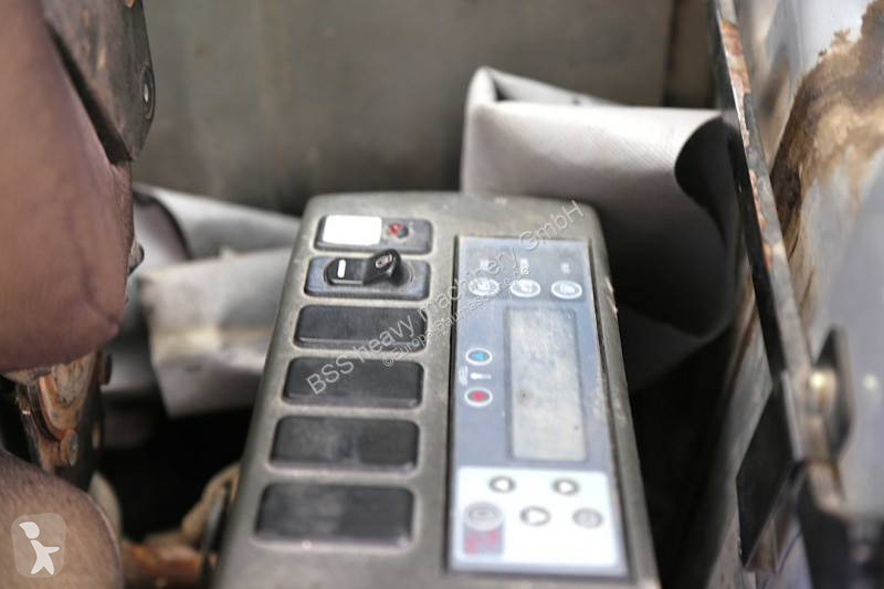Escavadora Kobelco E305
