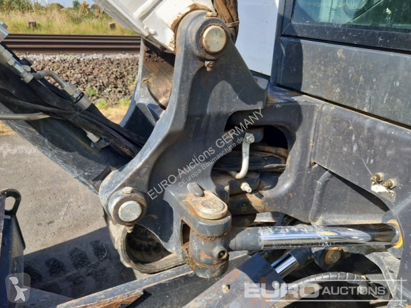 Escavadora Bobcat Z