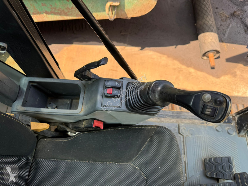 Graafmachine Caterpillar 323