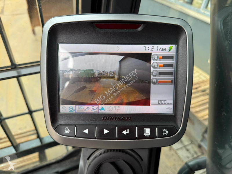 جرافة Doosan -5