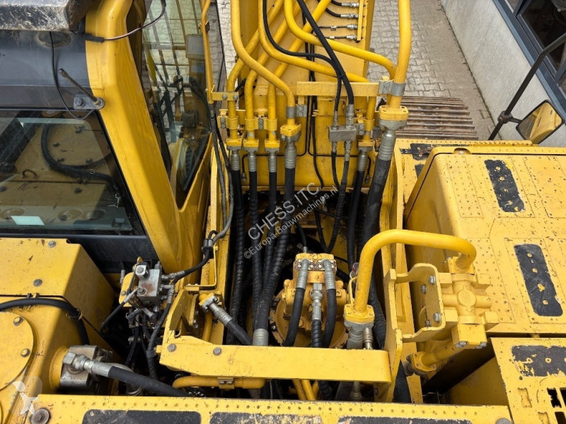 Lopatový nakládač Komatsu LC-10