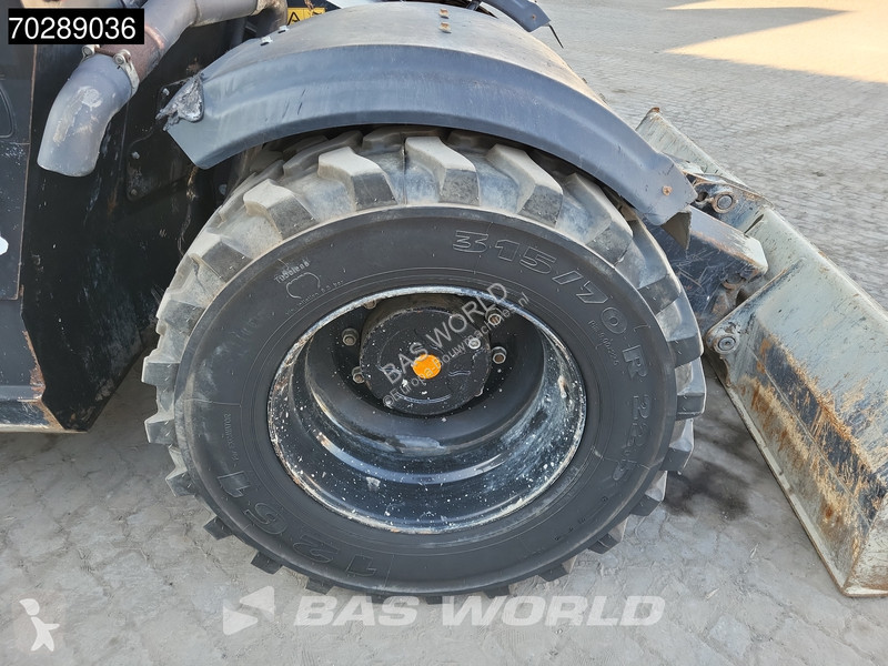 Escavadora JCB HD110W T4F HYDRADIG