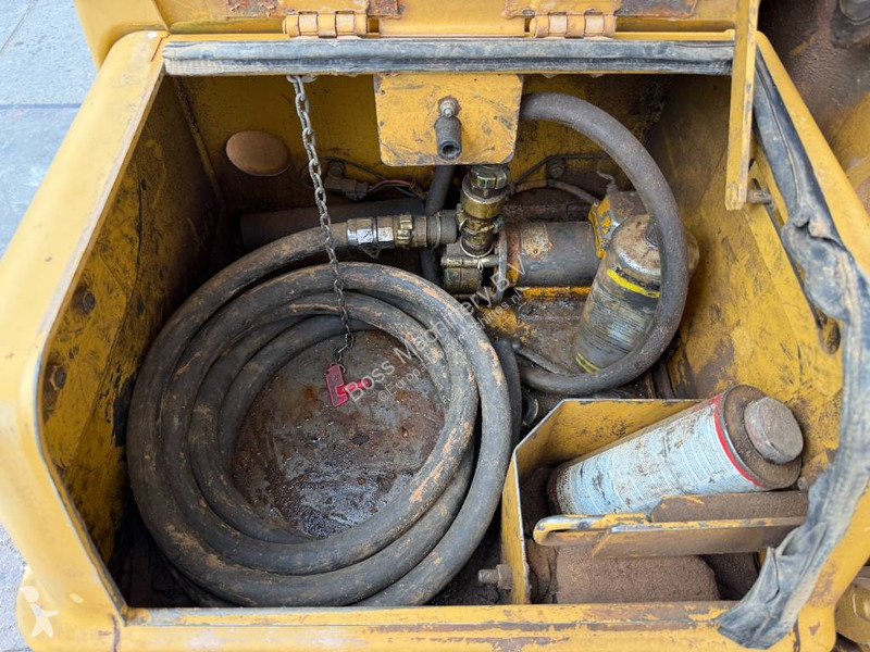 Escavatore Caterpillar - German Machine /...