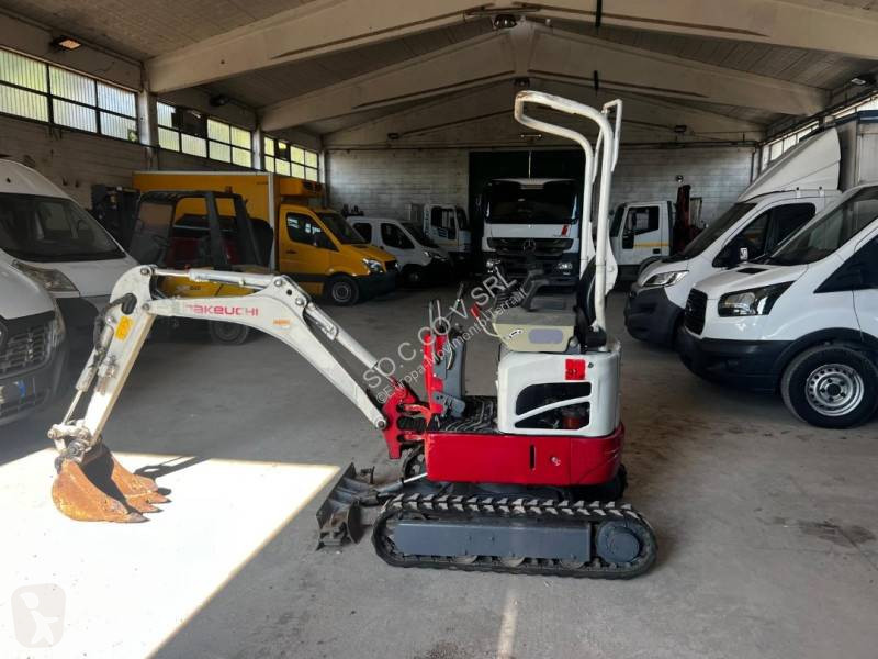 جرافة Takeuchi TB21JR