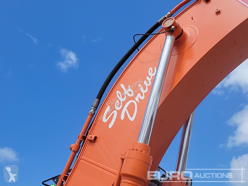 جرافة Hitachi -6