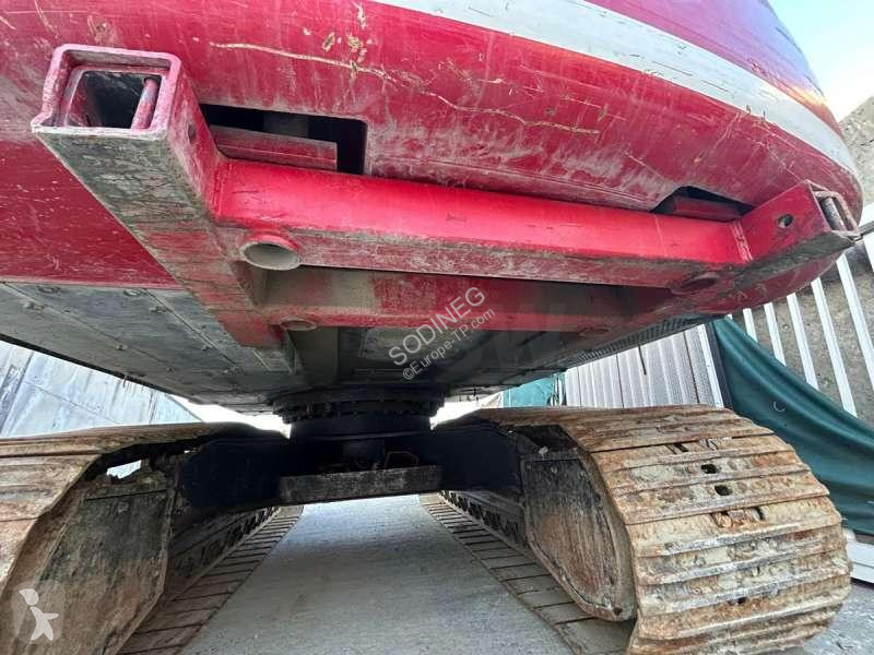 Escavadora Hitachi