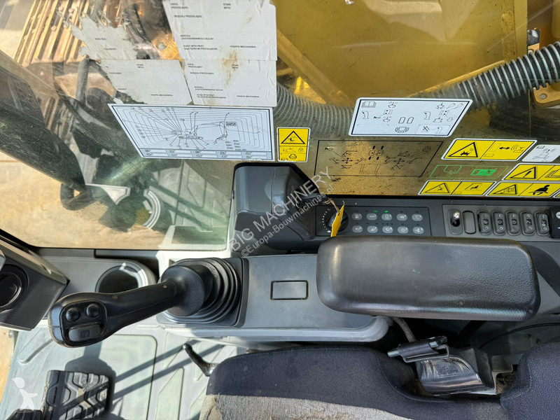 Excavator Caterpillar