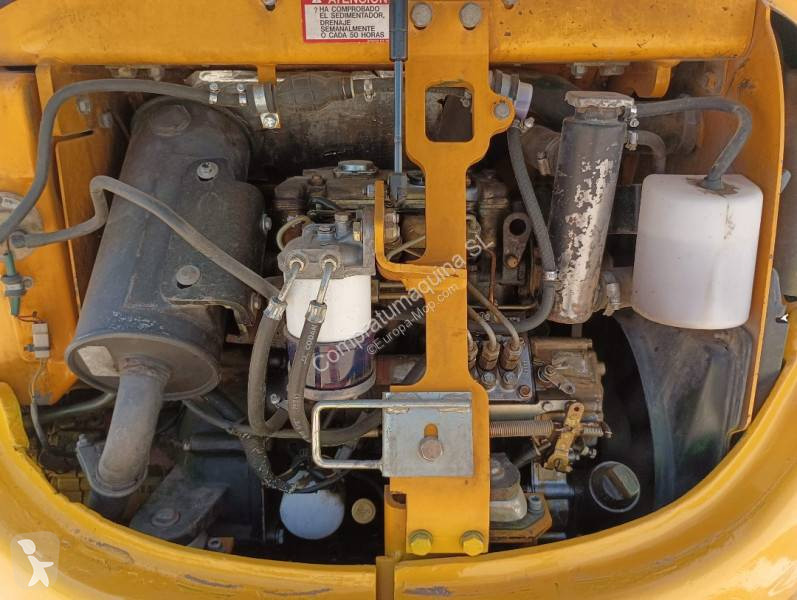 Escavadora JCB 8027