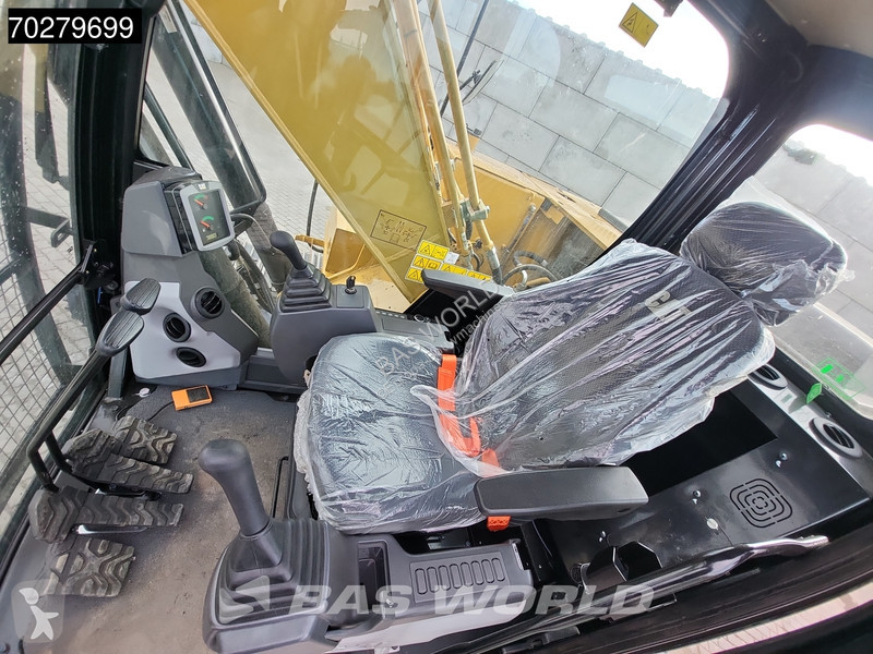 Escavatore Caterpillar 3 GC