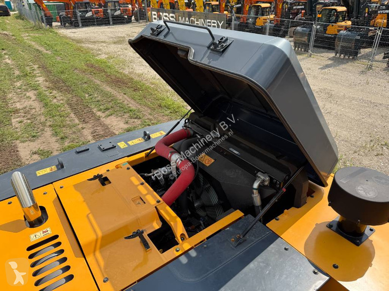 جرافة Hyundai HX360L - New / Unused / Hammer Lines